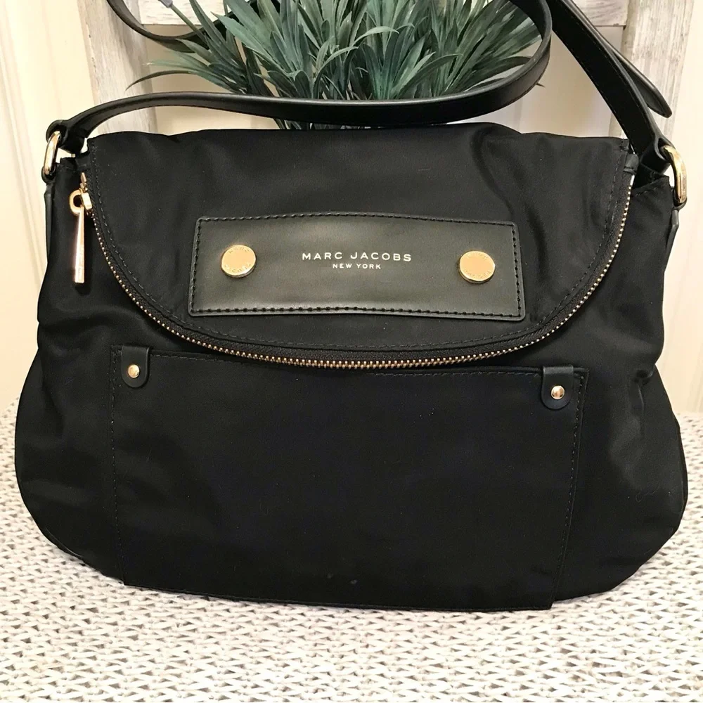 Marc Jacobs New York preppy Nylon Natasha Crossbosy Bag Black